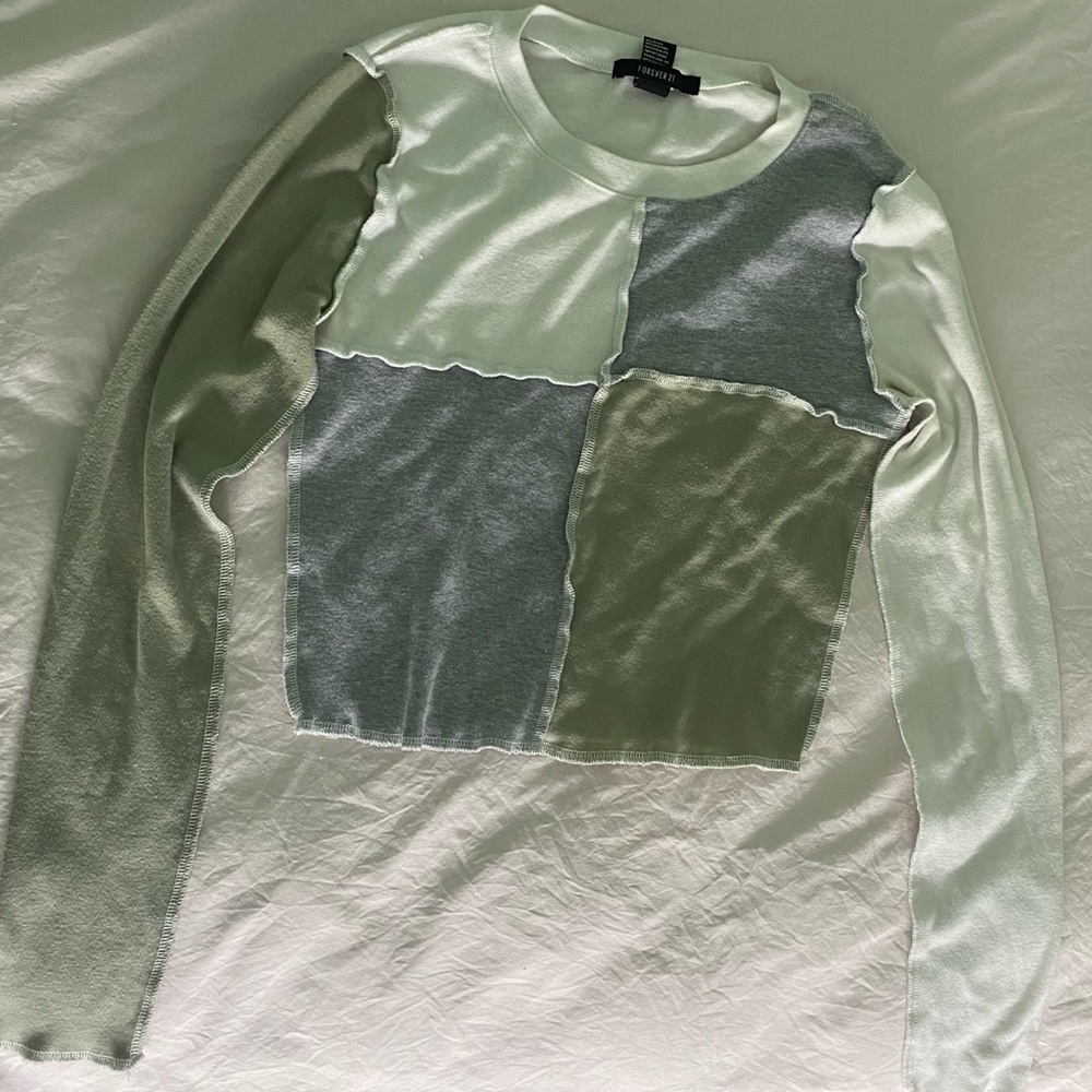 Cropped Long Sleeve T-Shirt, 3 Colored, (Size Small)